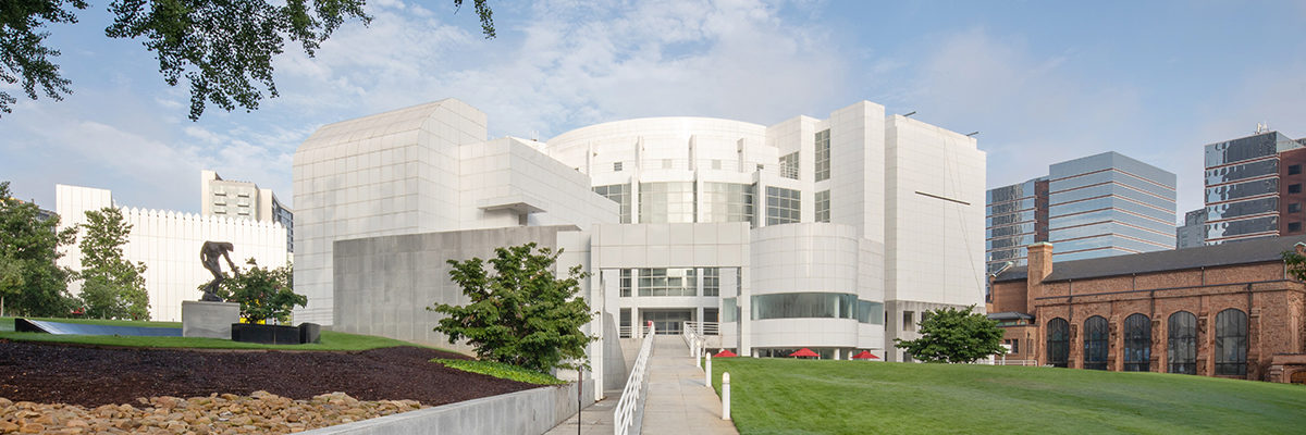 A outside view of the front of the High Museum of Art
